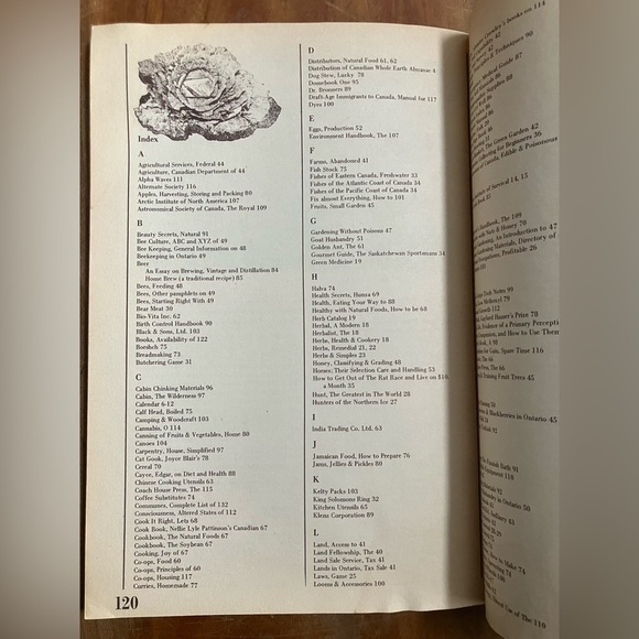 Canadian Whole Earth Almanac Fall 1970 - Picture 12 of 16